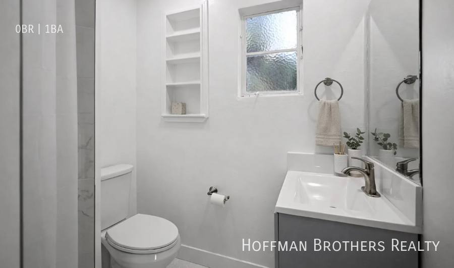 Apartment for rent at 1137 N Clark St #6, West Hollywood, CA 90069