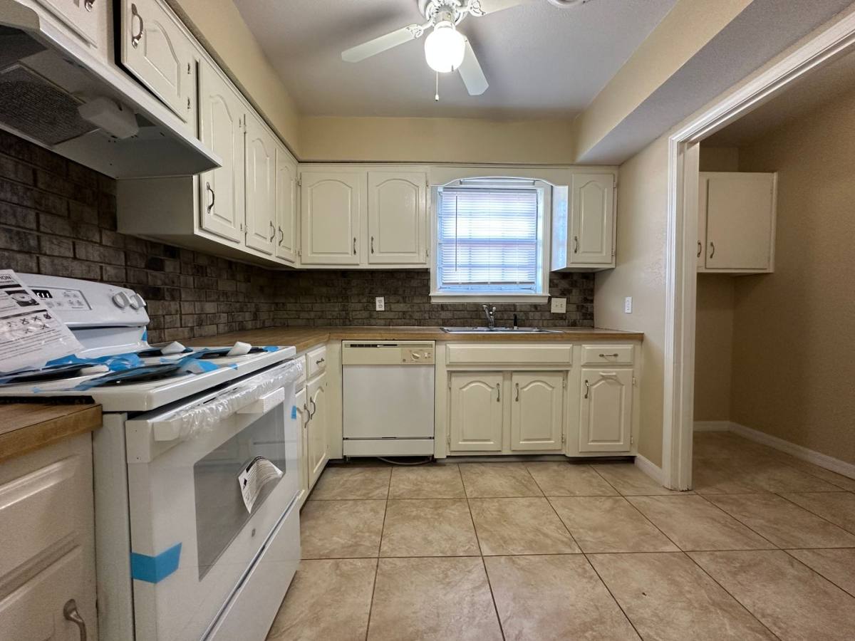 House for rent at 3201 92nd St, Fort Smith, AR 72903