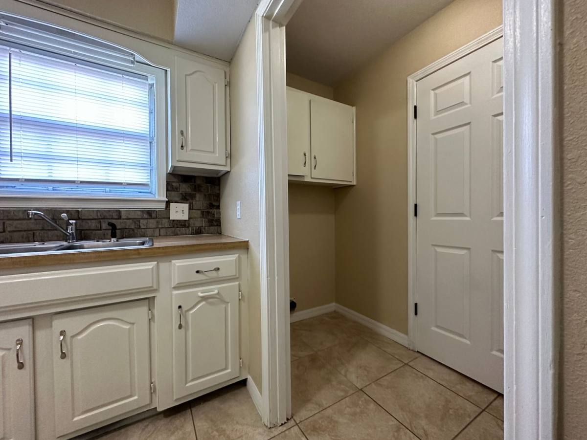 House for rent at 3201 92nd St, Fort Smith, AR 72903