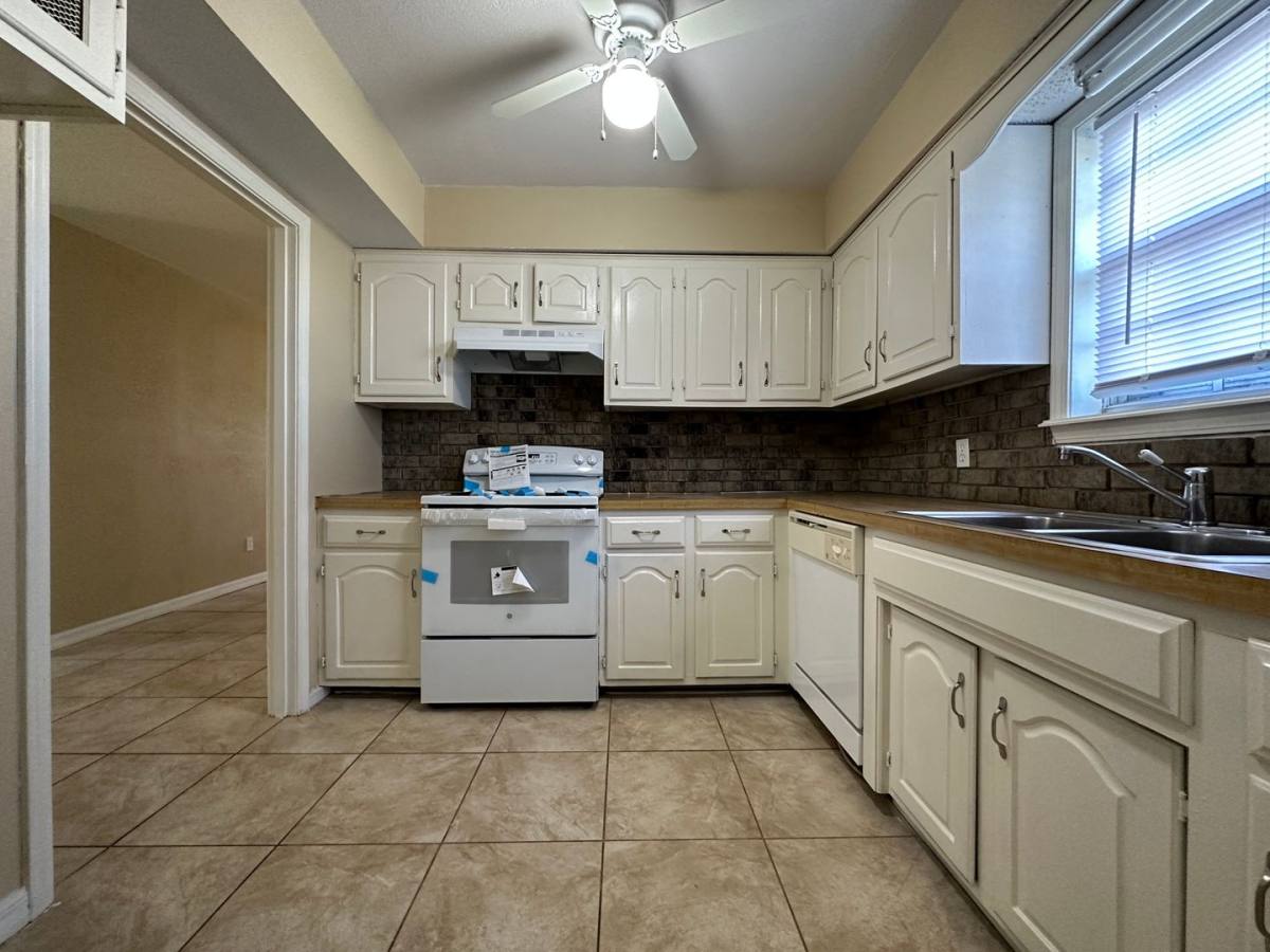 House for rent at 3201 92nd St, Fort Smith, AR 72903