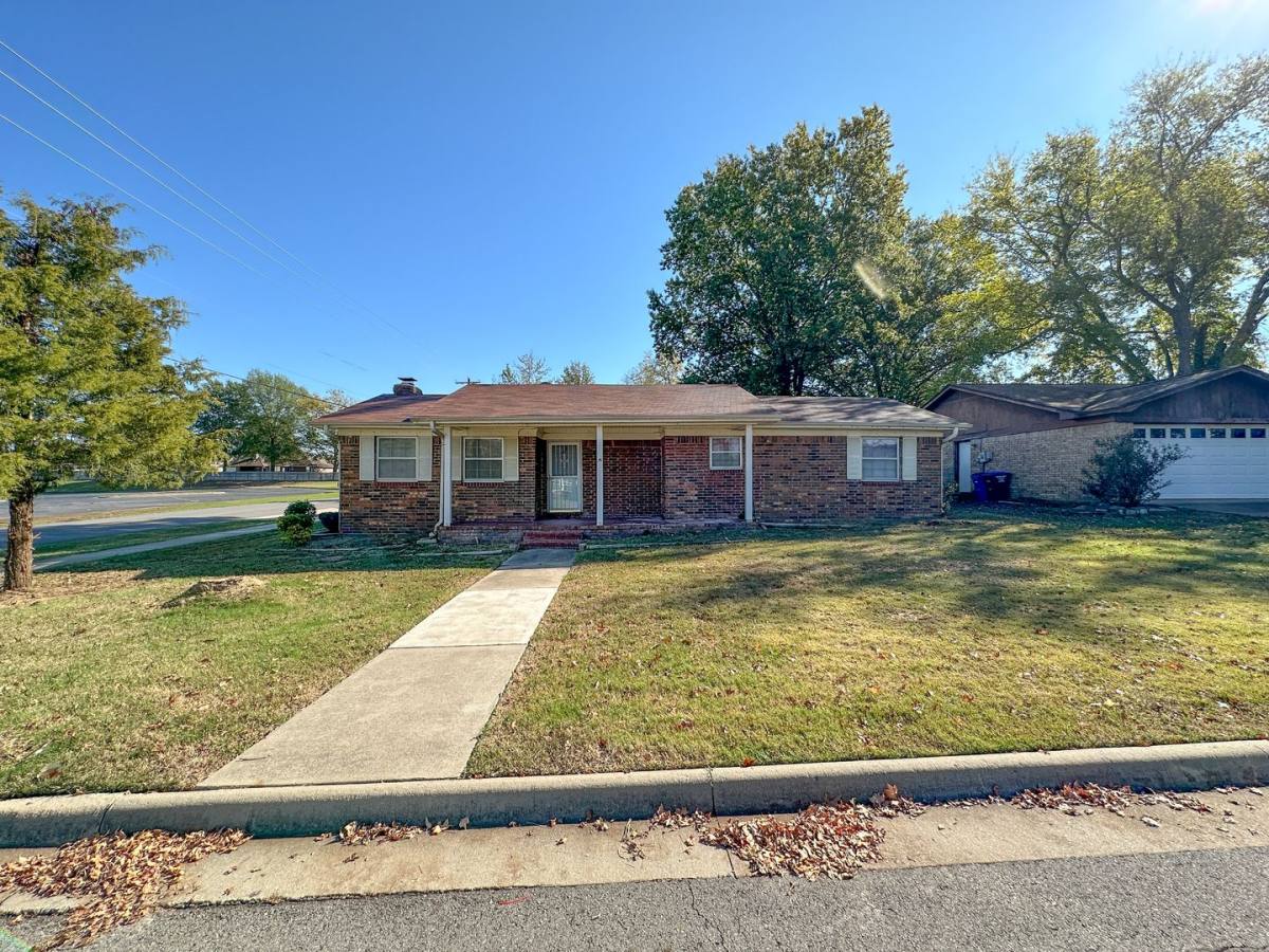 House for rent at 3201 92nd St, Fort Smith, AR 72903