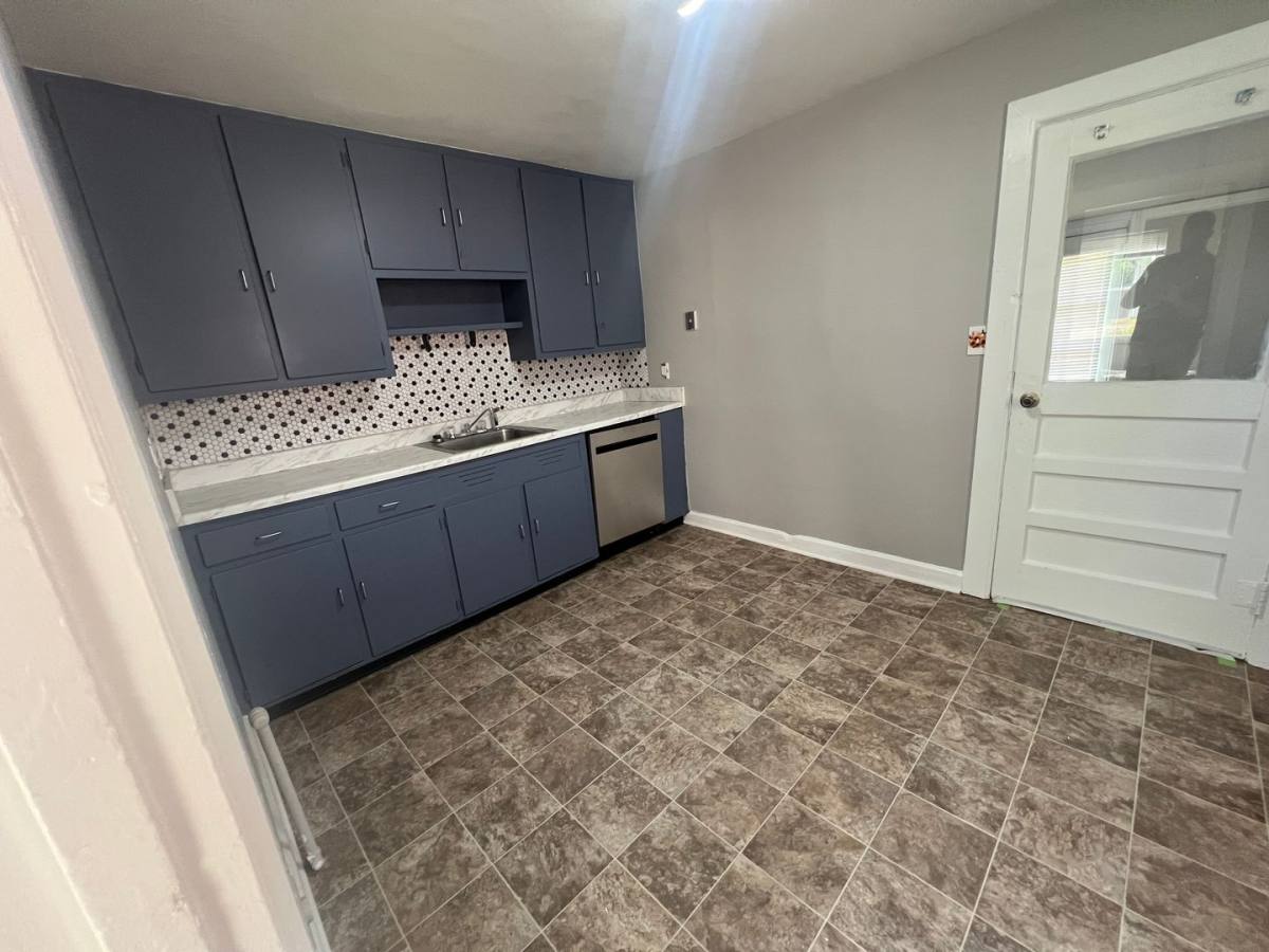 House for rent at 1438 Lillian Ave, Louisville, KY 40208