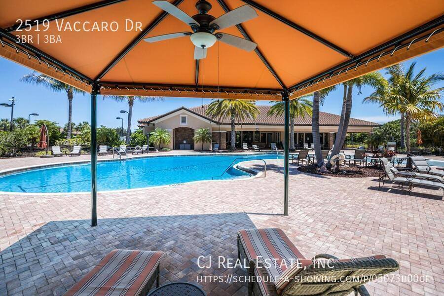 House for rent at 2519 Vaccaro Dr, Sarasota, FL 34231