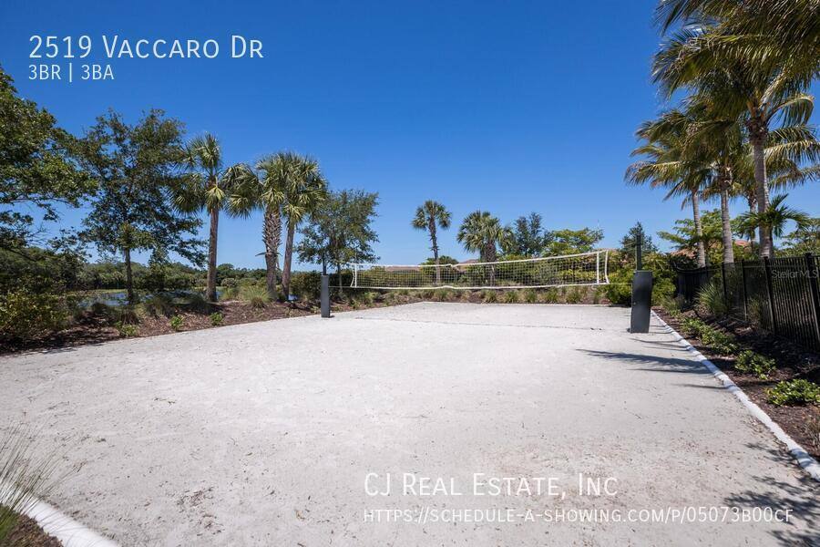 House for rent at 2519 Vaccaro Dr, Sarasota, FL 34231