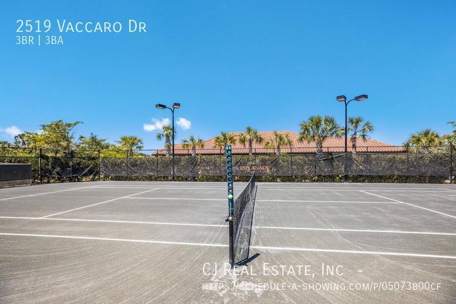 House for rent at 2519 Vaccaro Dr, Sarasota, FL 34231