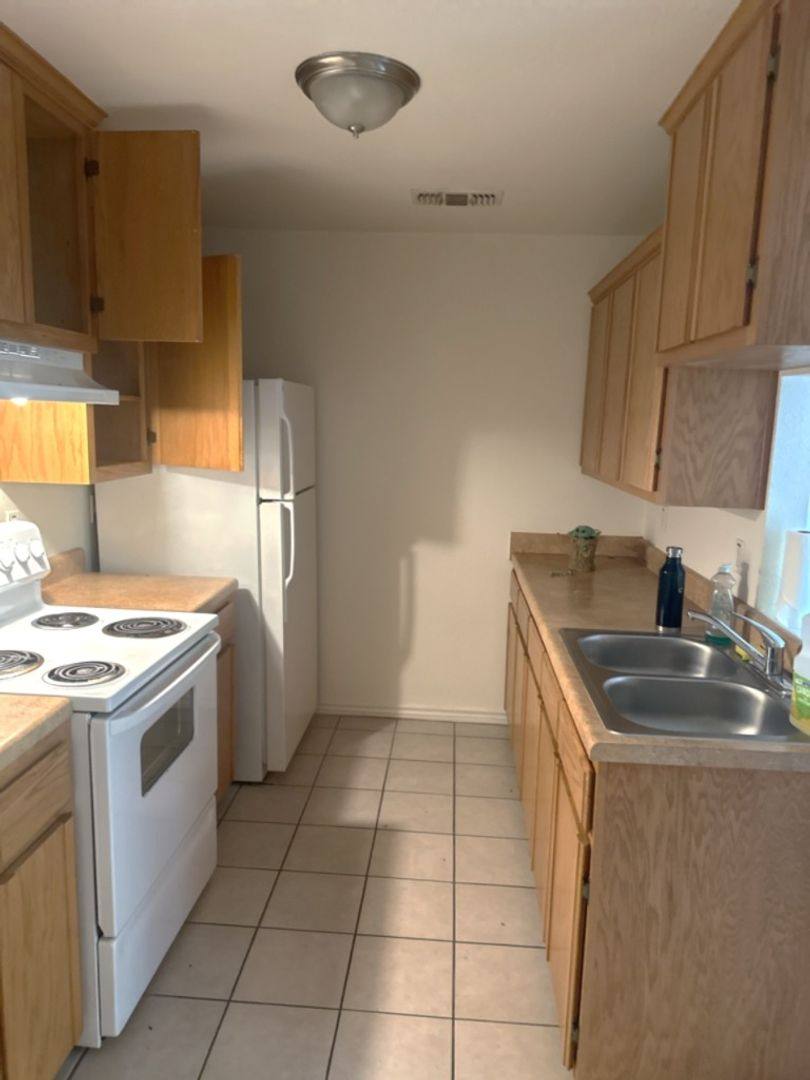 Apartment for rent at 507 N Gilmer St, Killeen, TX 76541