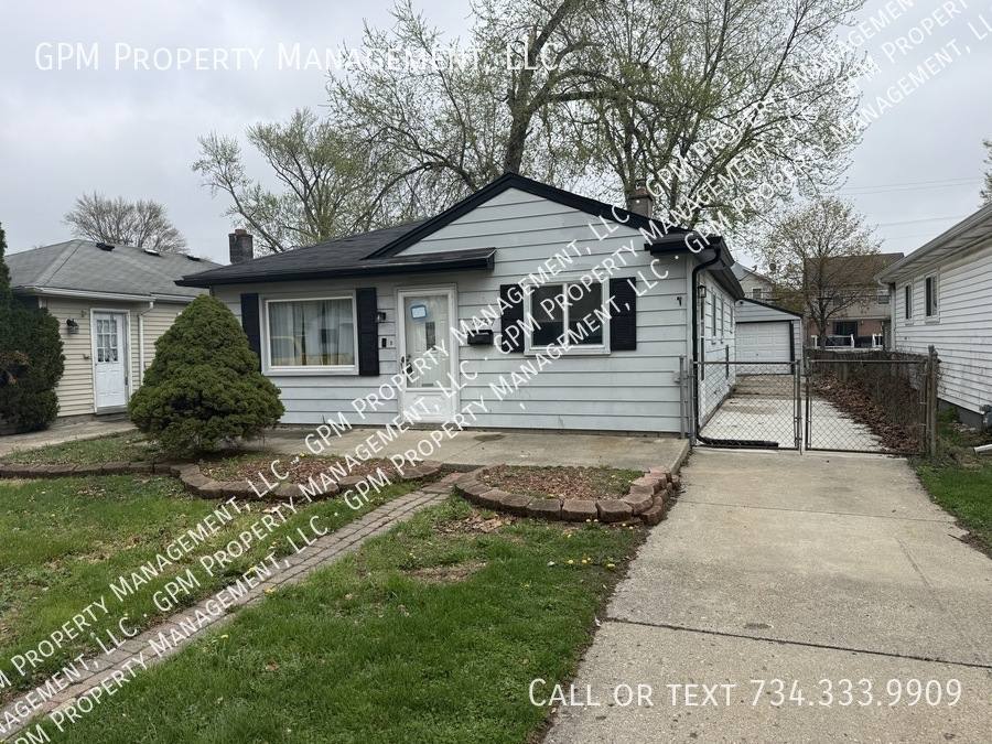 House for rent at 4757 Dudley St, Dearborn Heights, MI 48125
