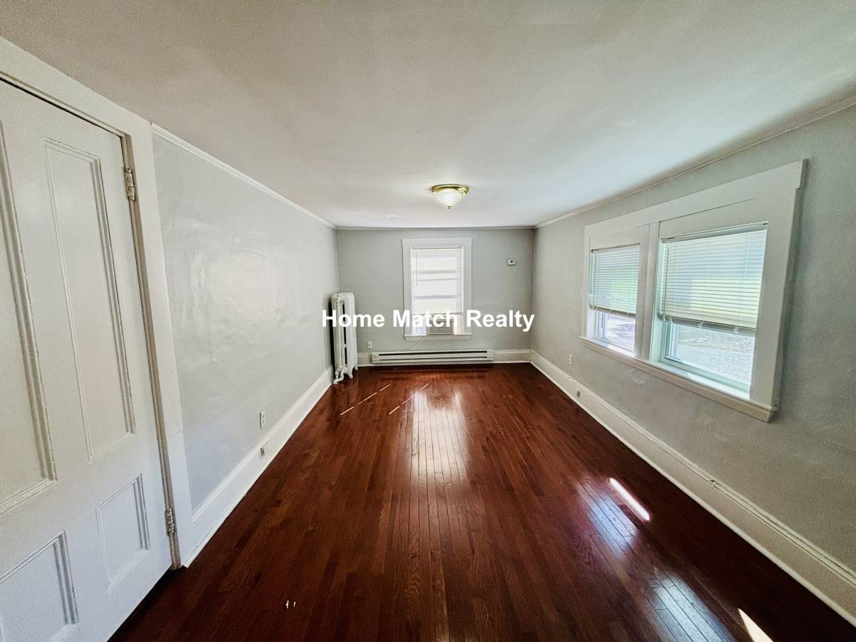 Apartment for rent at 59 Main St #2B, Stoneham, MA 02180