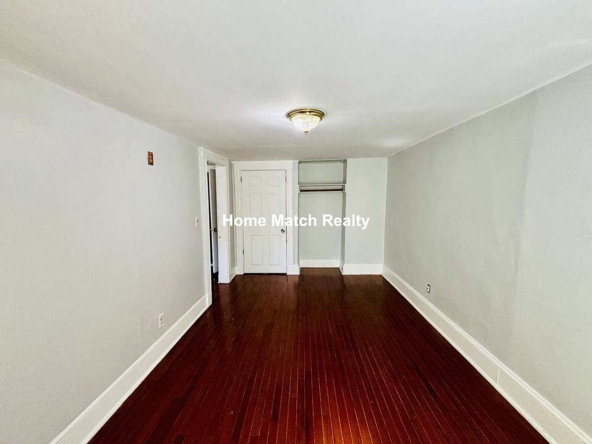 Apartment for rent at 59 Main St #2B, Stoneham, MA 02180