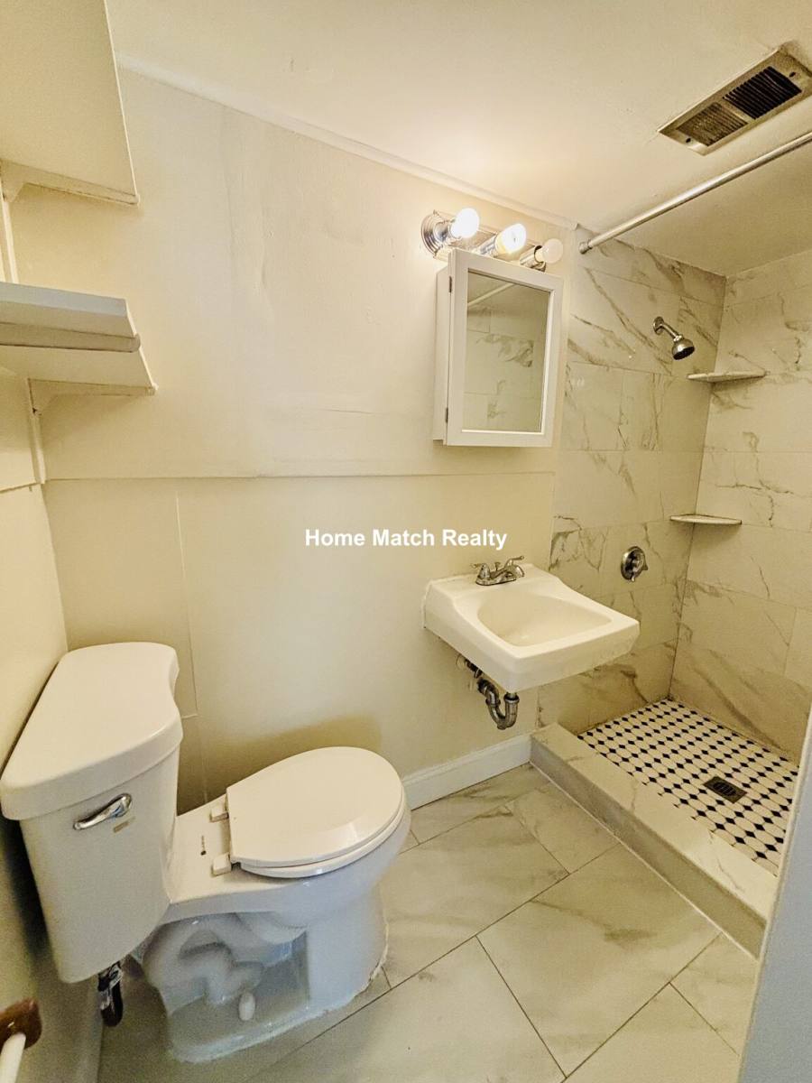 Apartment for rent at 59 Main St #2B, Stoneham, MA 02180