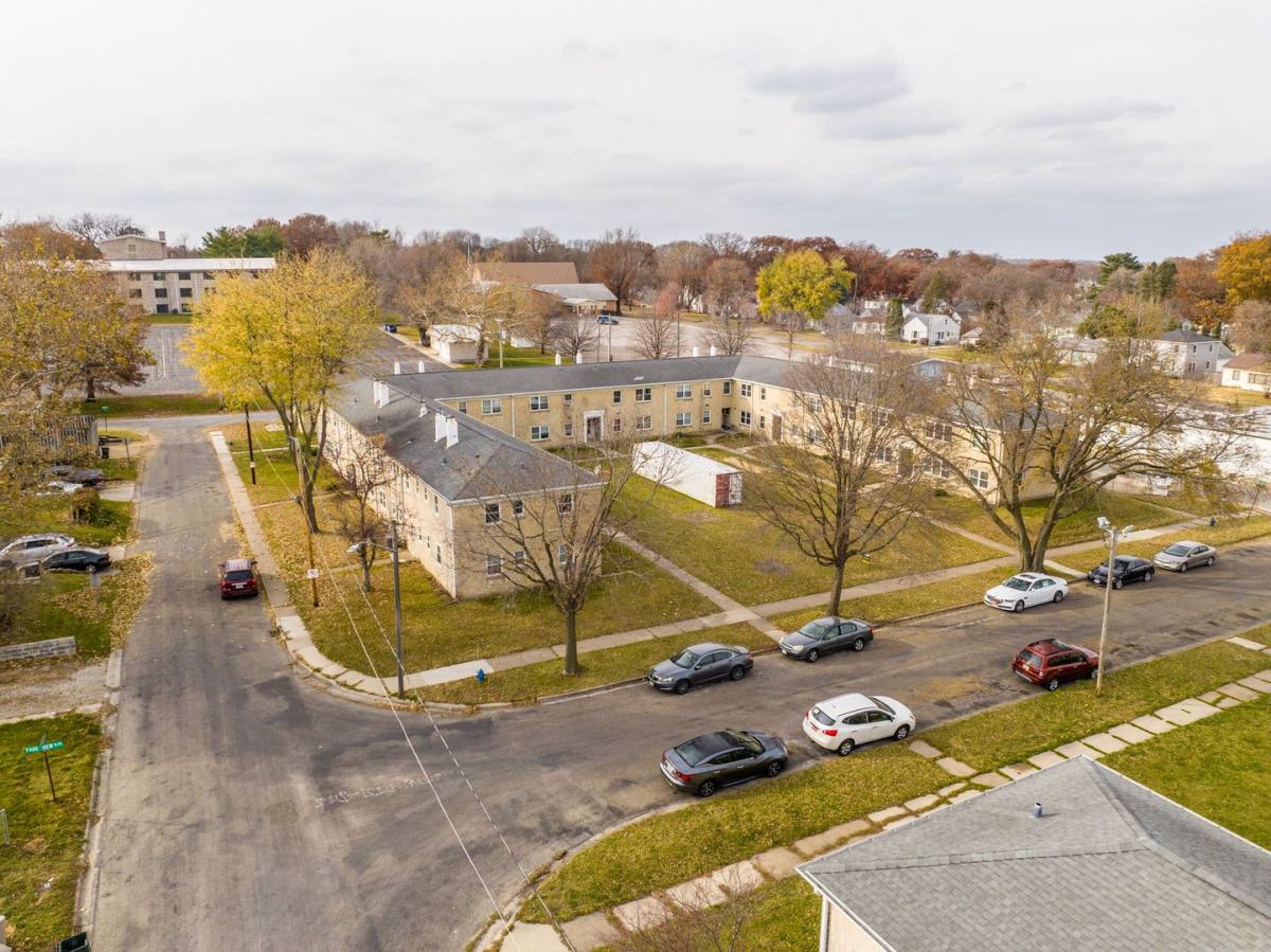 Apartment for rent at 248 - 254 Parkview Blvd, Waterloo, IA 50702