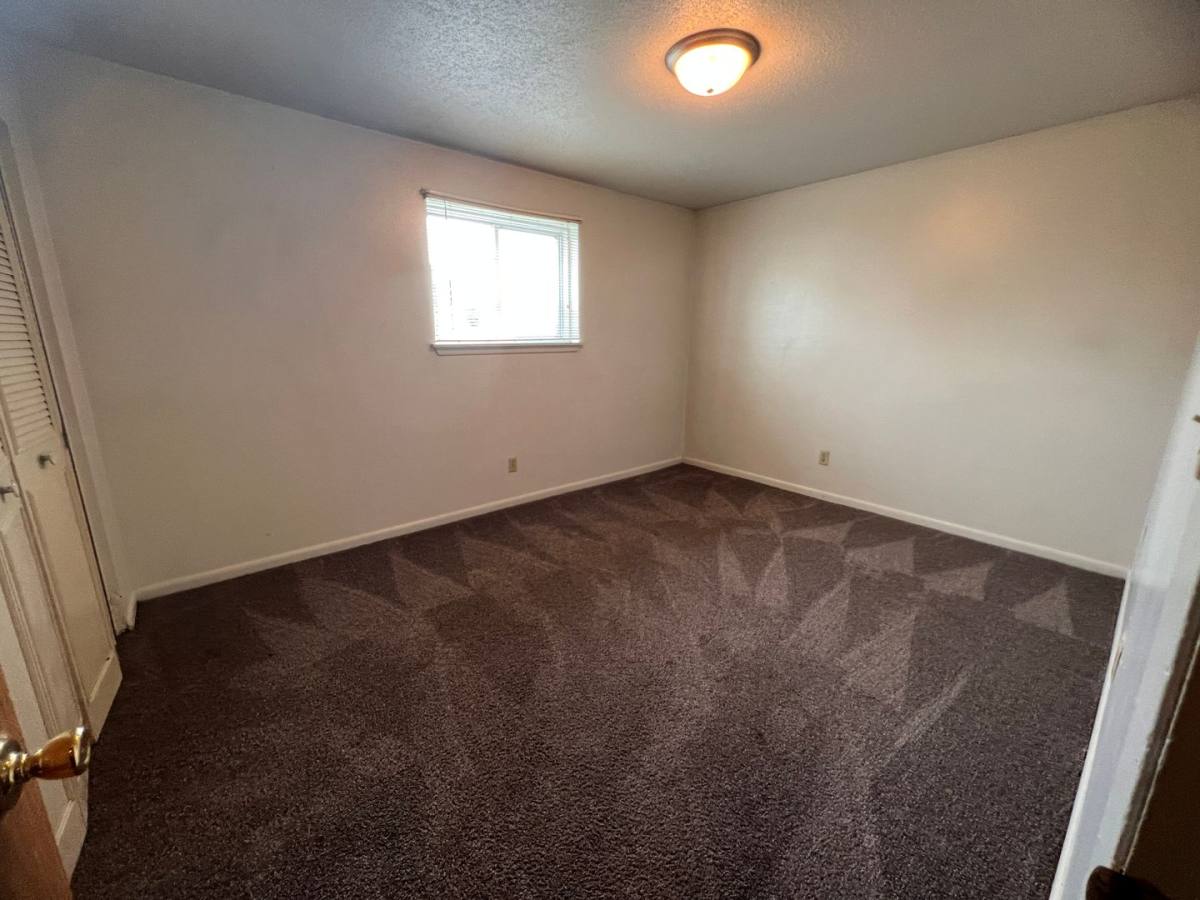 Apartment for rent at 3203 Spring Valley Lane, Cedar Falls, IA 50613