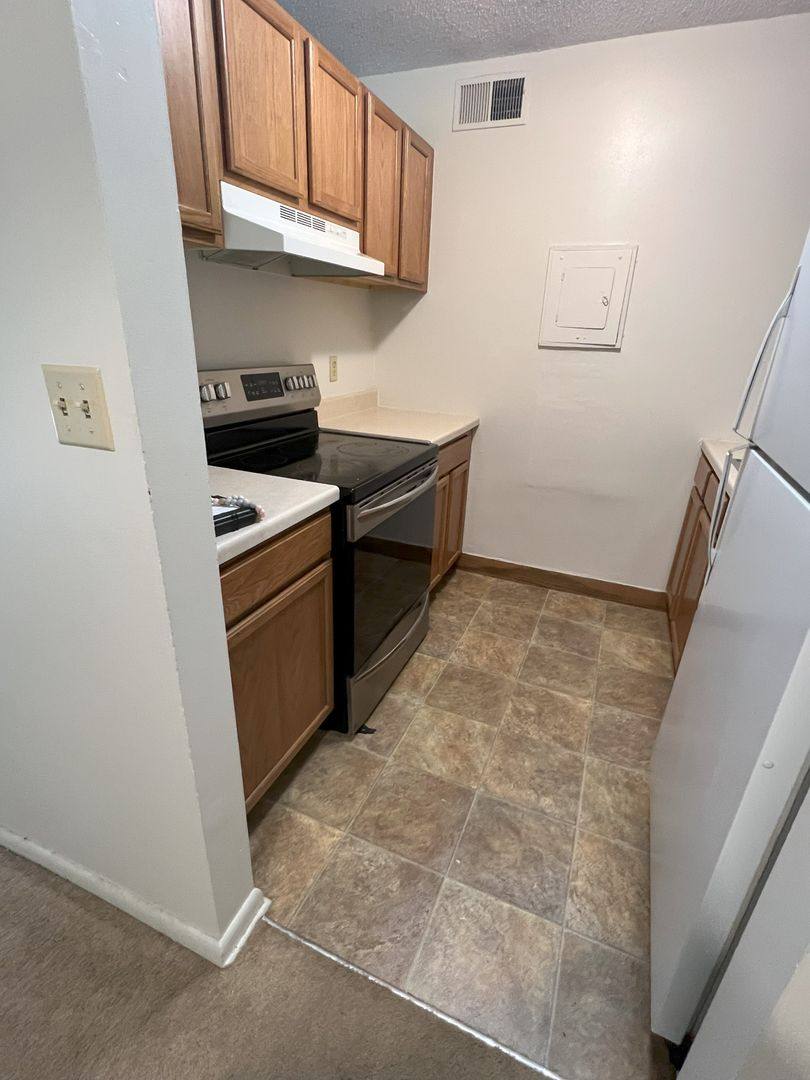 Apartment for rent at 3203 Spring Valley Lane, Cedar Falls, IA 50613