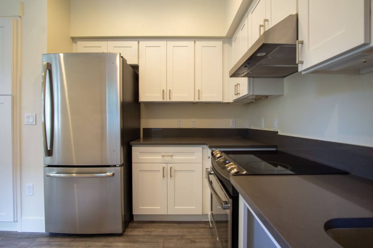 Apartment for rent at 8015 N Oswego Ave, Portland, OR 97203