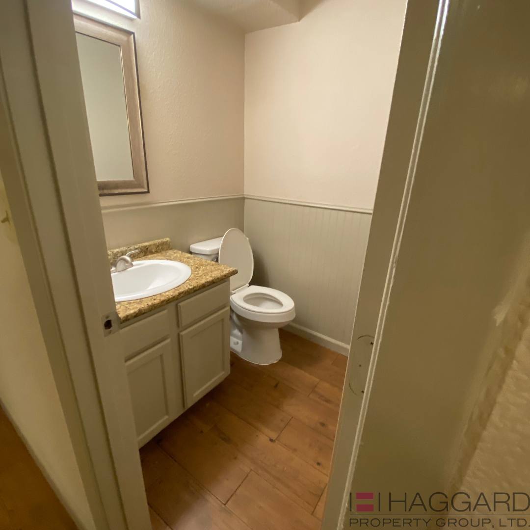 Townhouse for rent at 10151 Camelot, Frisco, TX 75035