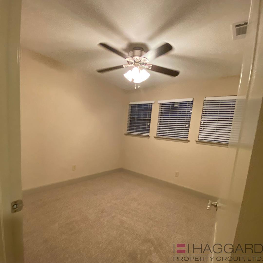 Townhouse for rent at 10151 Camelot, Frisco, TX 75035