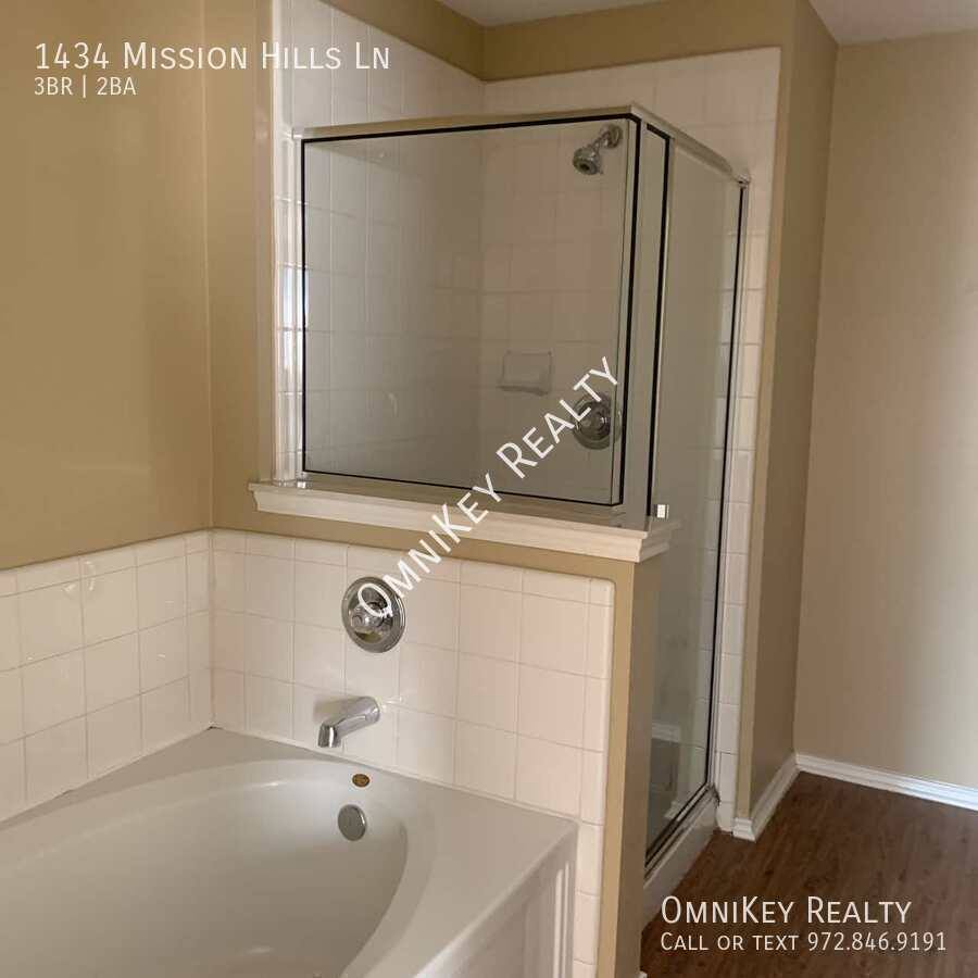 House for rent at 1434 Mission Hills Lane, Dallas, TX 75217