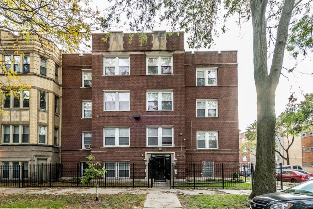Apartment for rent at 836-42 E 82nd, Chicago, IL 60619