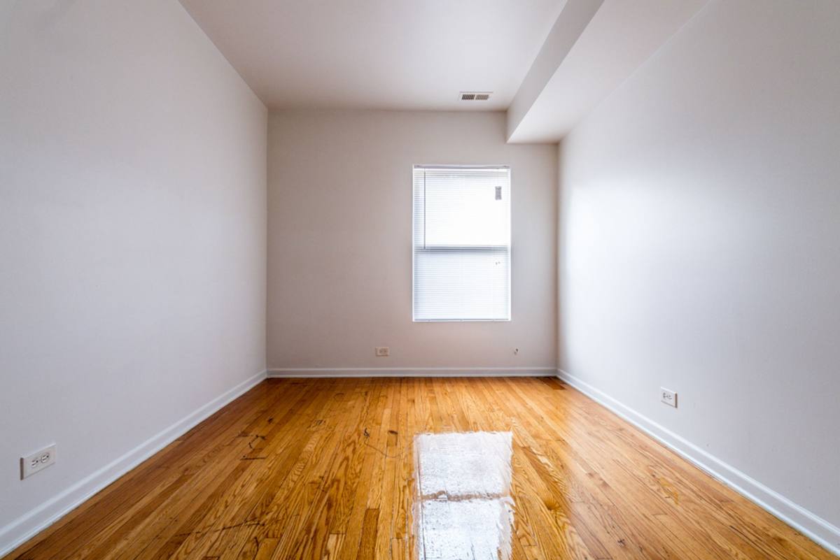 Apartment for rent at 836-42 E 82nd, Chicago, IL 60619