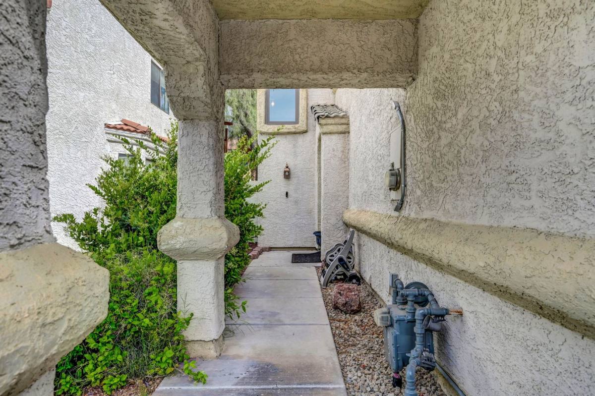 House for rent at 6644 Pepperidge Way, Las Vegas, NV 89108