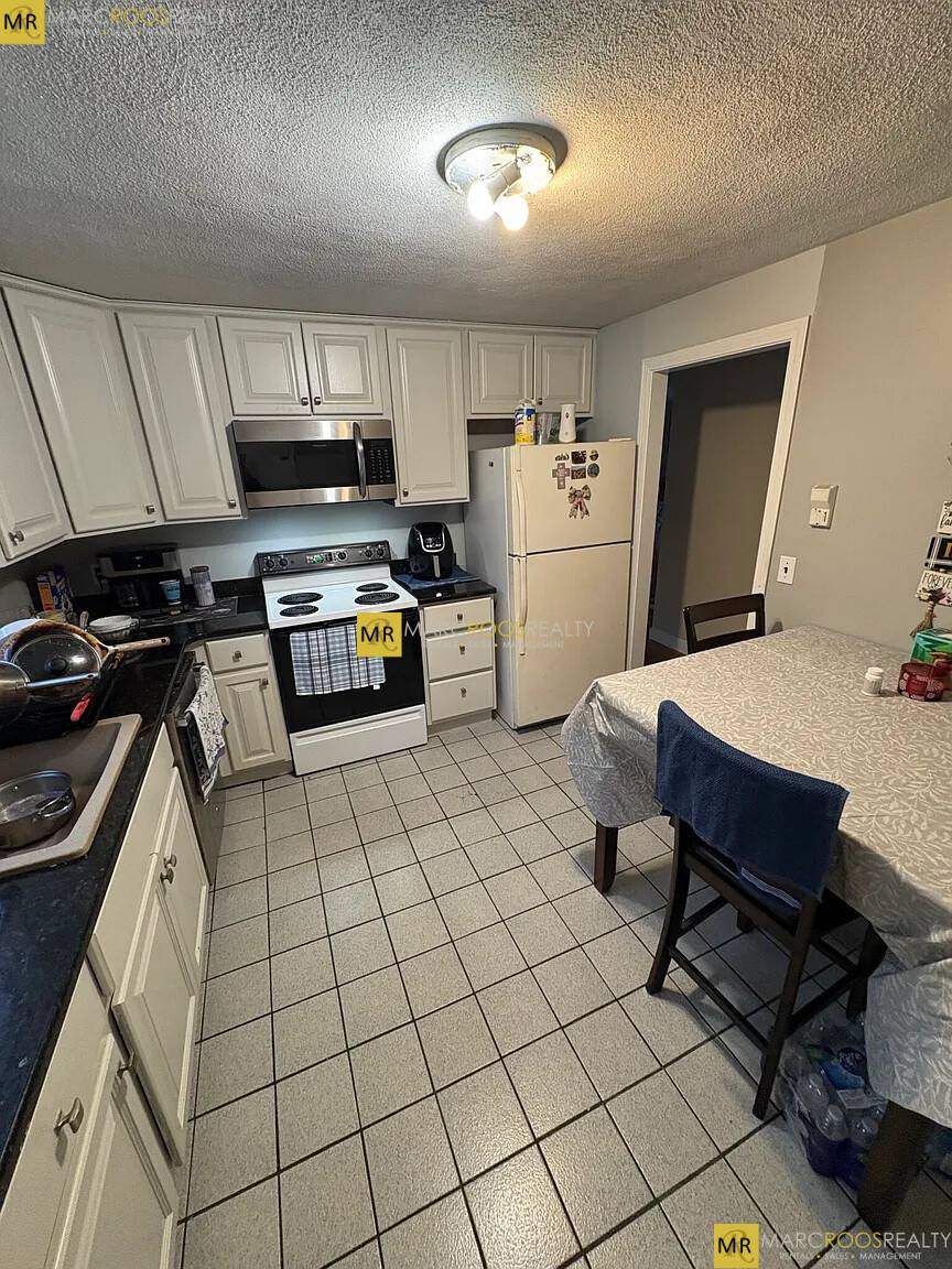 House for rent at 92 Sylvia St #2, Arlington, MA 02476