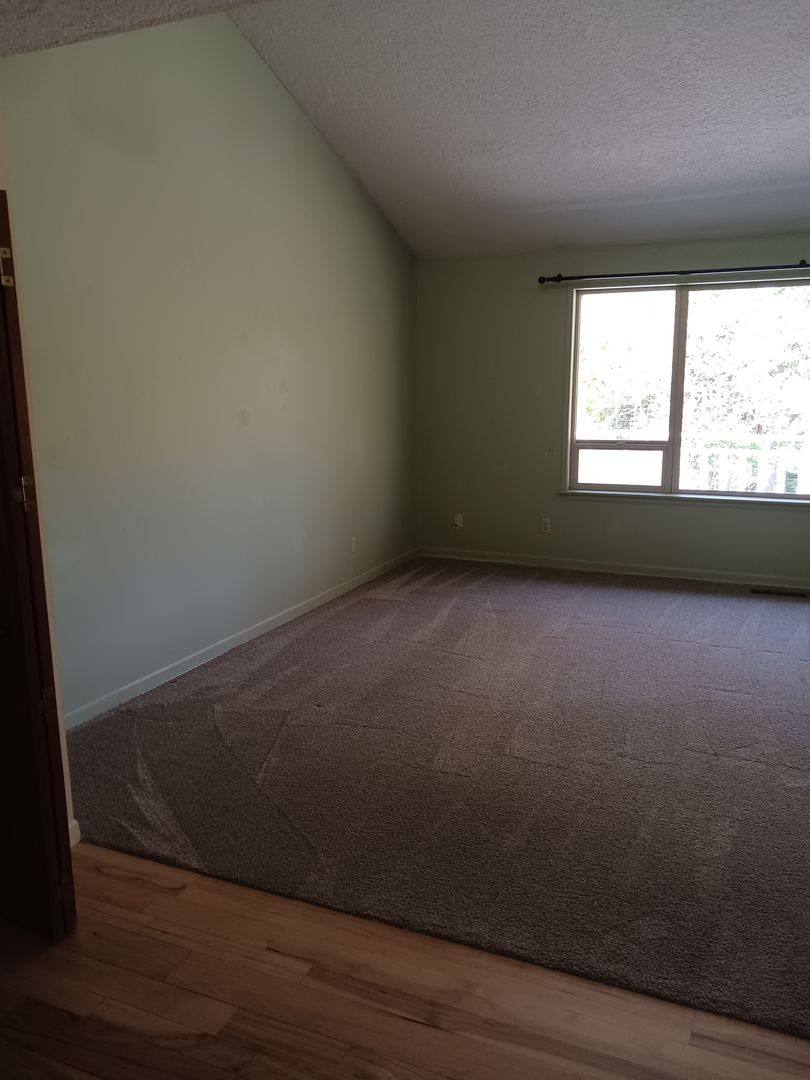 Apartment for rent at 708 Highland Dr, La Grande, OR 97850
