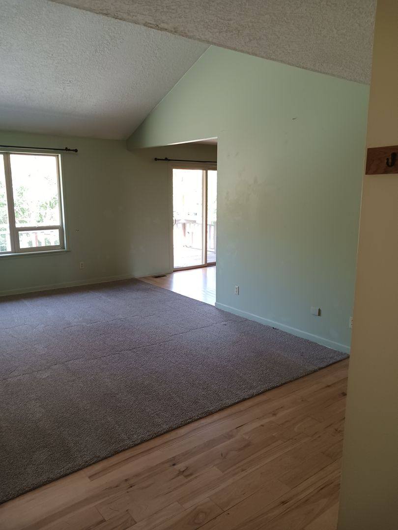 Apartment for rent at 708 Highland Dr, La Grande, OR 97850