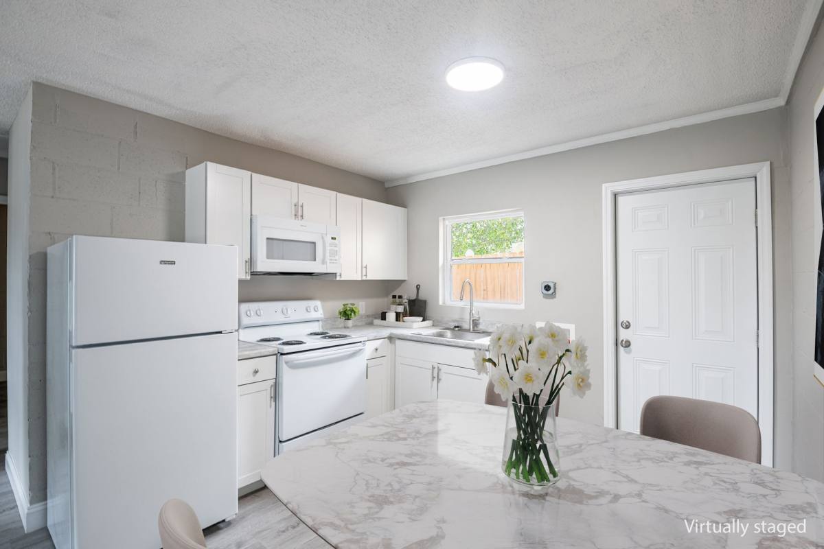 Apartment for rent at 1612 Ogden St, Columbia, SC 29204