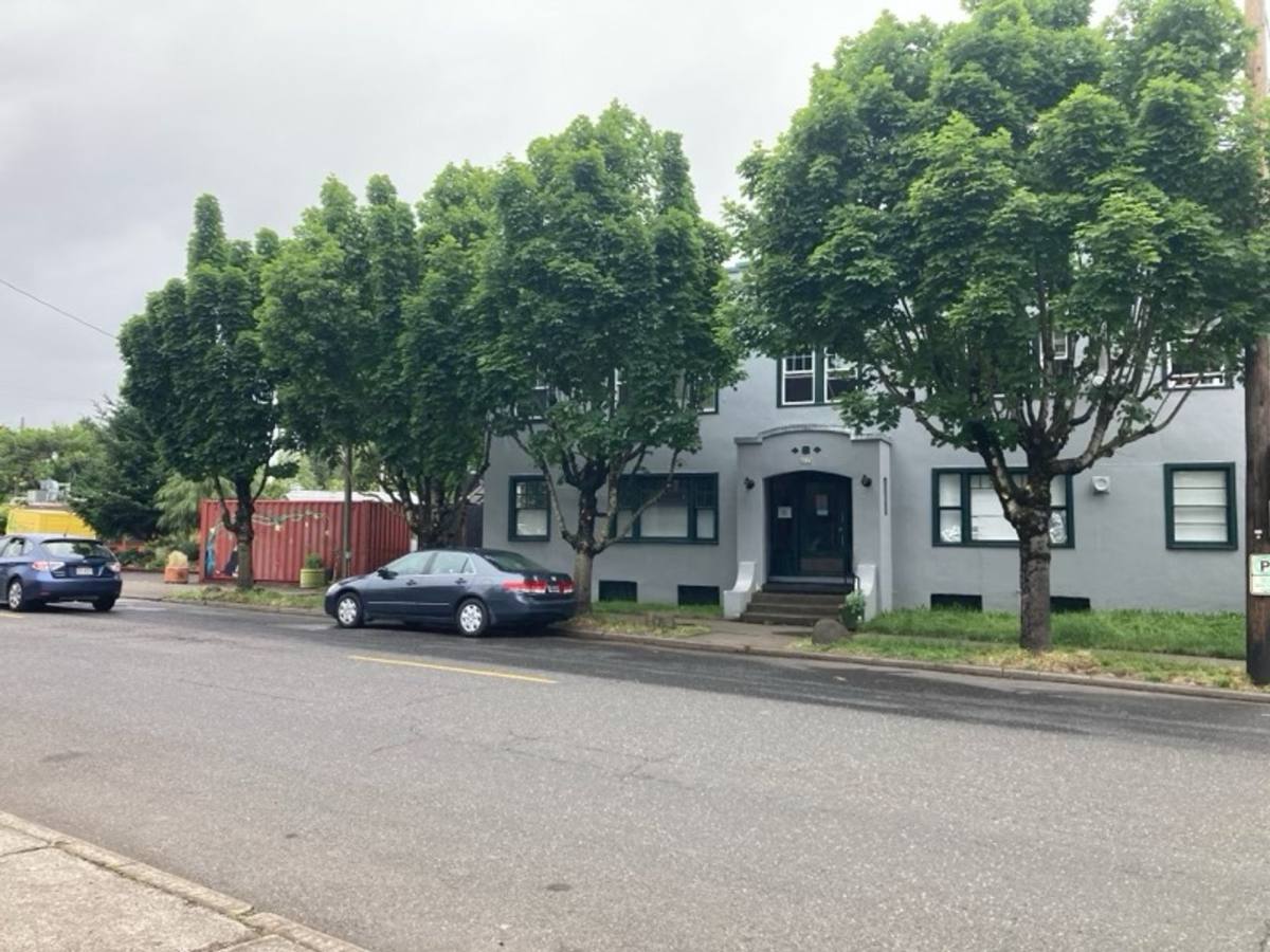 Apartment for rent at 8015 N Lombard St, Portland, OR 97203