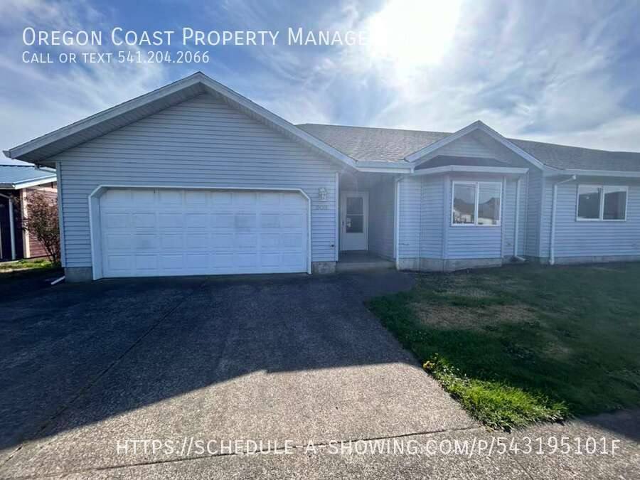 Apartment for rent at 903 Evergreen Dr, Tillamook, OR 97141