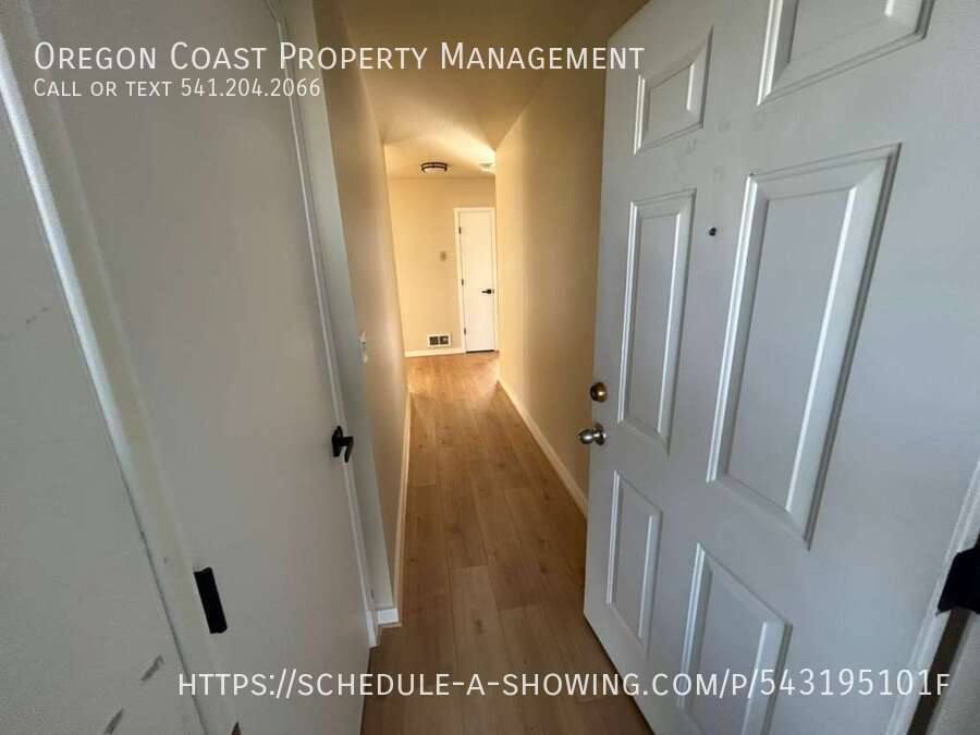 Apartment for rent at 903 Evergreen Dr, Tillamook, OR 97141