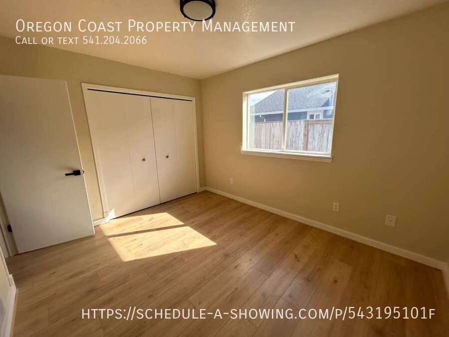Apartment for rent at 903 Evergreen Dr, Tillamook, OR 97141
