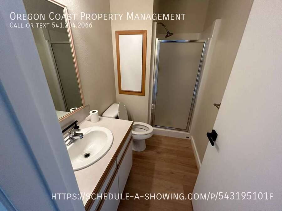 Apartment for rent at 903 Evergreen Dr, Tillamook, OR 97141
