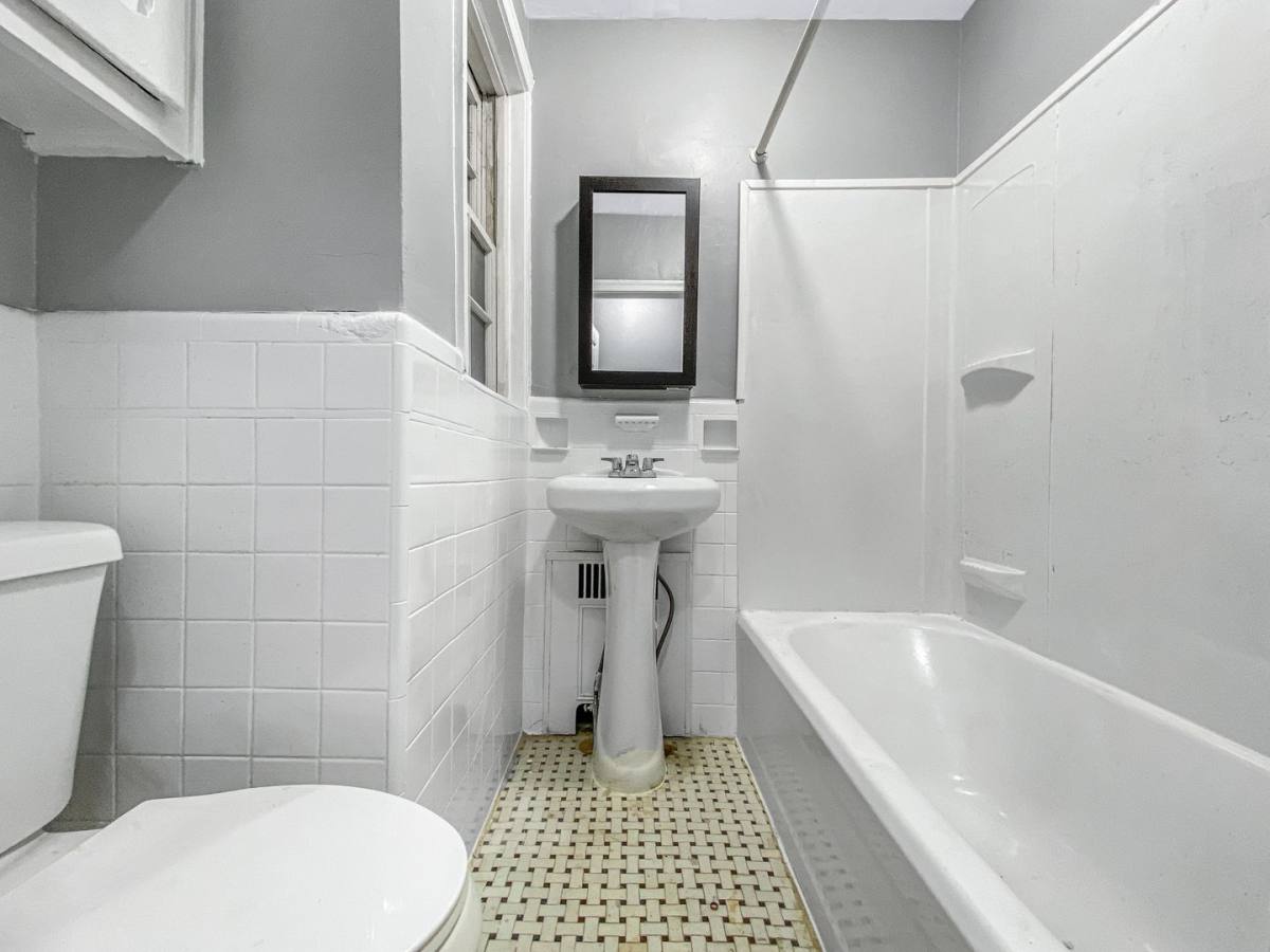 Apartment for rent at 4901 Oxford Ave, Philadelphia, PA 19124