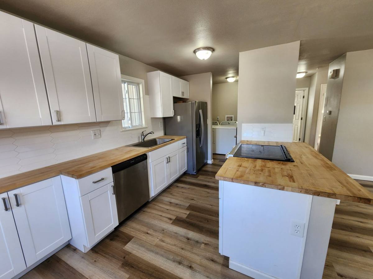 House for rent at 2874 Carmel Circle, Colorado Springs, CO 80910