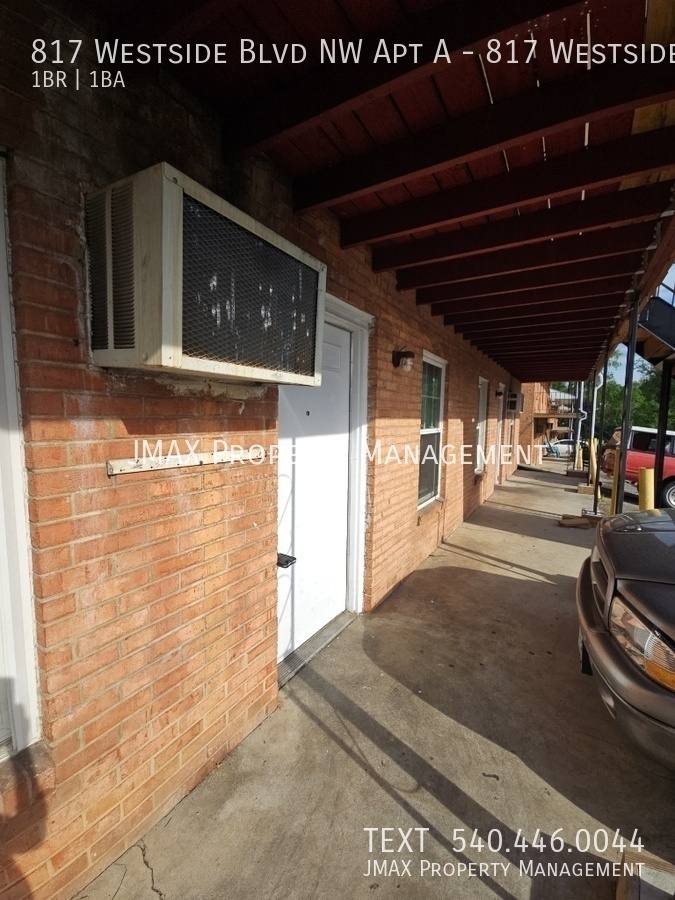 Apartment for rent at 817 Westside Blvd NW #A, Roanoke, VA 24017