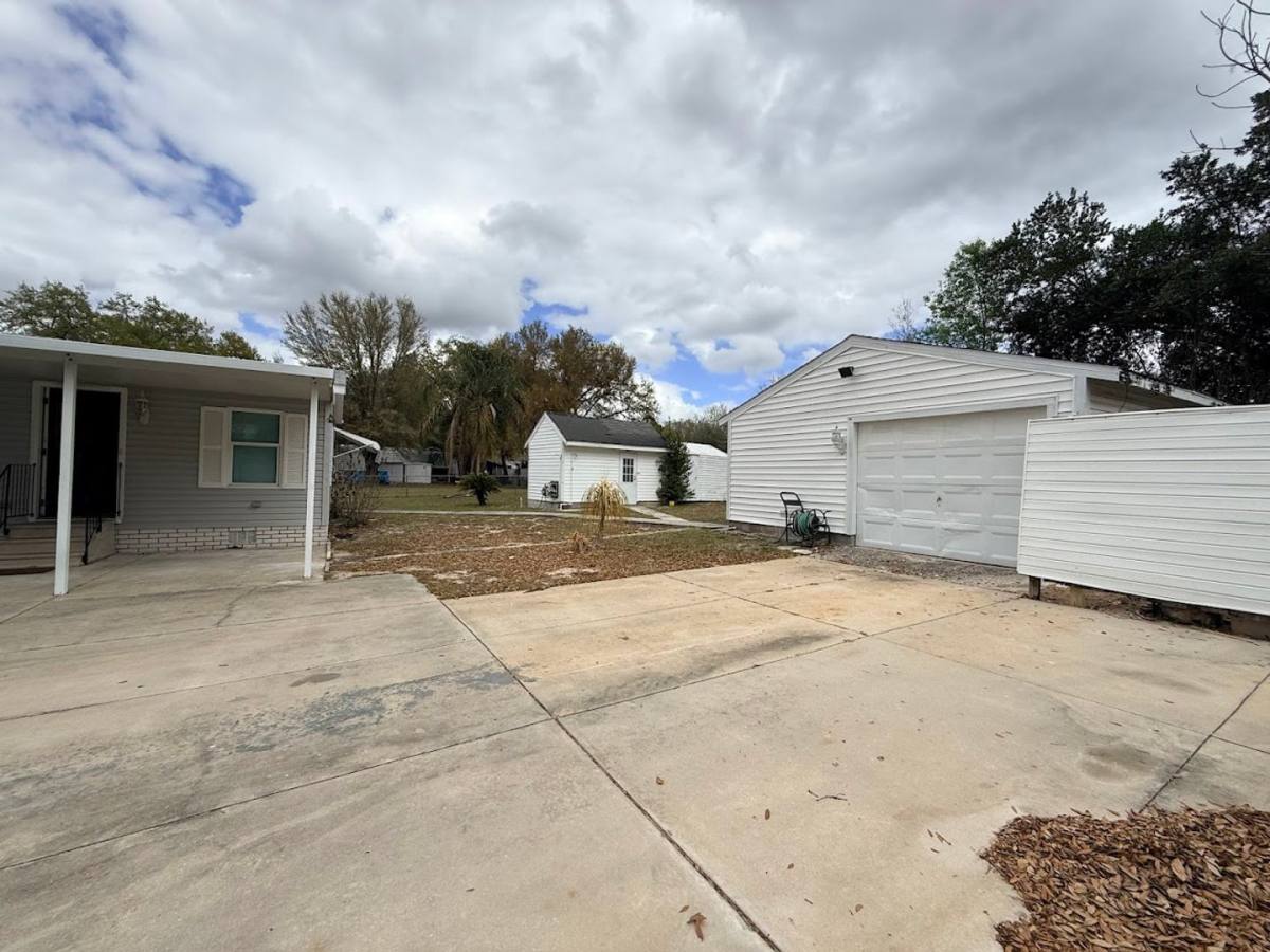 House for rent at 36832 Wilmington Rd, Fruitland Park, FL 34731