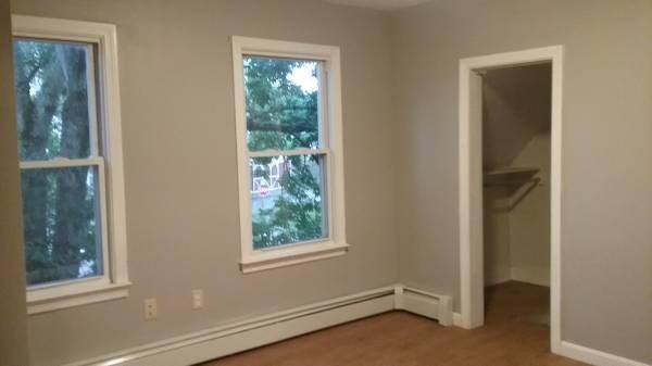 Townhouse for rent at 9 Mechanic St, Jewett City, CT 06351