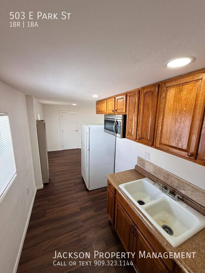 Apartment for rent at 503 E Park St, Ontario, CA 91761