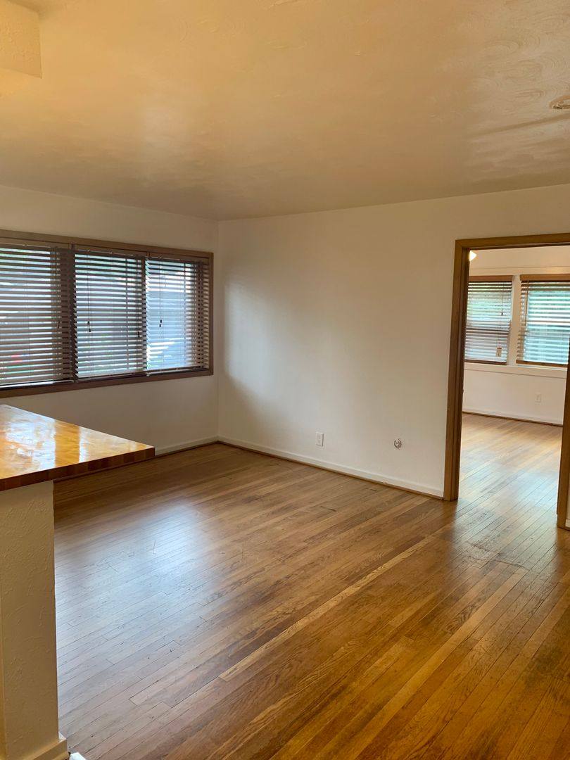 Apartment for rent at 2176 Dayton Ave, Saint Paul, MN 55104