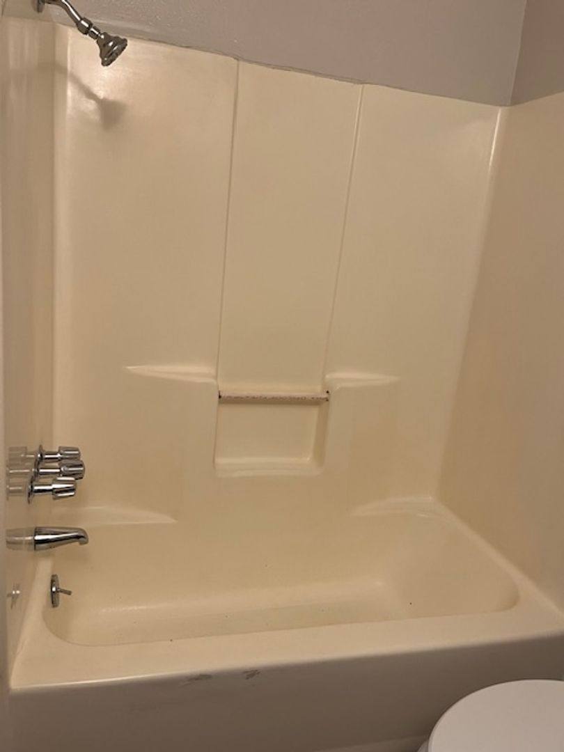 Apartment for rent at 7600 N Laurelglen Blvd, Units A-E, Bakersfield, CA 93309