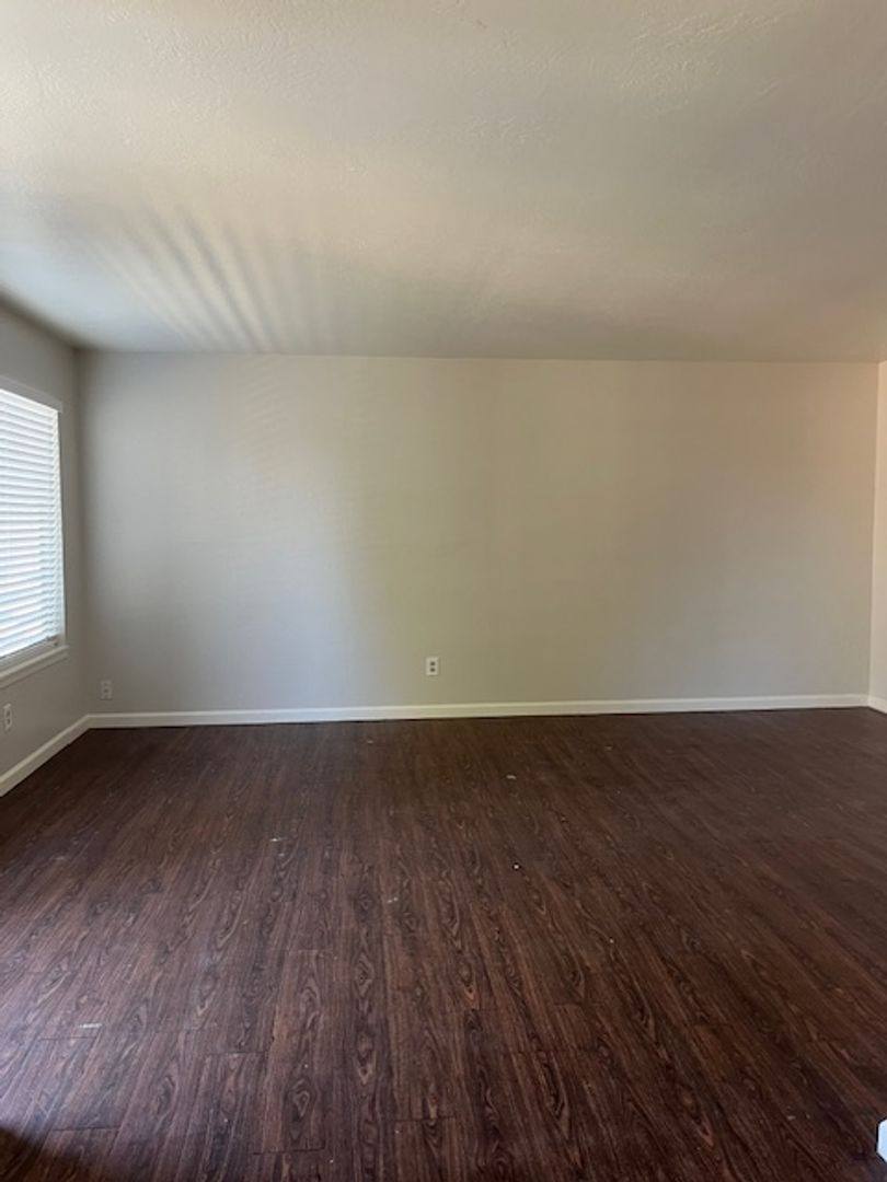 Apartment for rent at 7600 N Laurelglen Blvd, Units A-E, Bakersfield, CA 93309