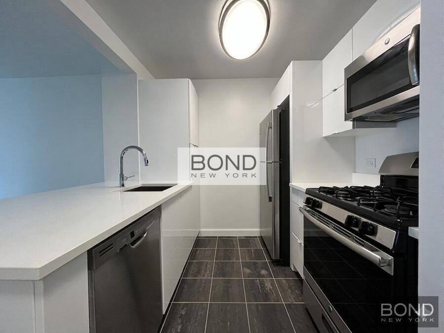 Apartment for rent at 111 Worth St #B, New York, NY 10013