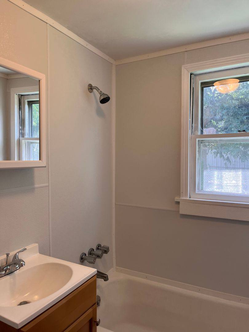 House for rent at 1307 Fisher St, Morehead City, NC 28557