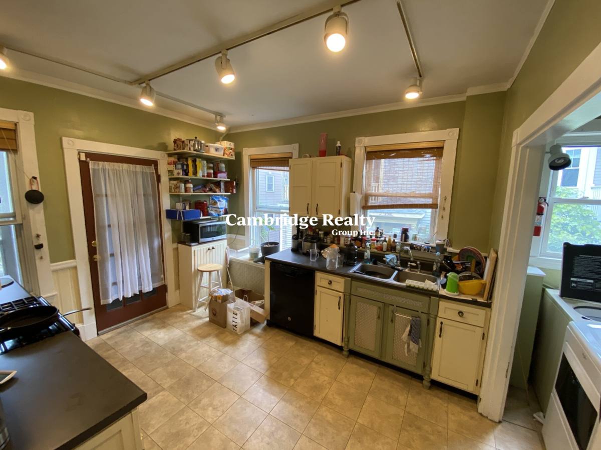 Apartment for rent at 12 Oswald St #2T, Roxbury Crossing, MA 02120