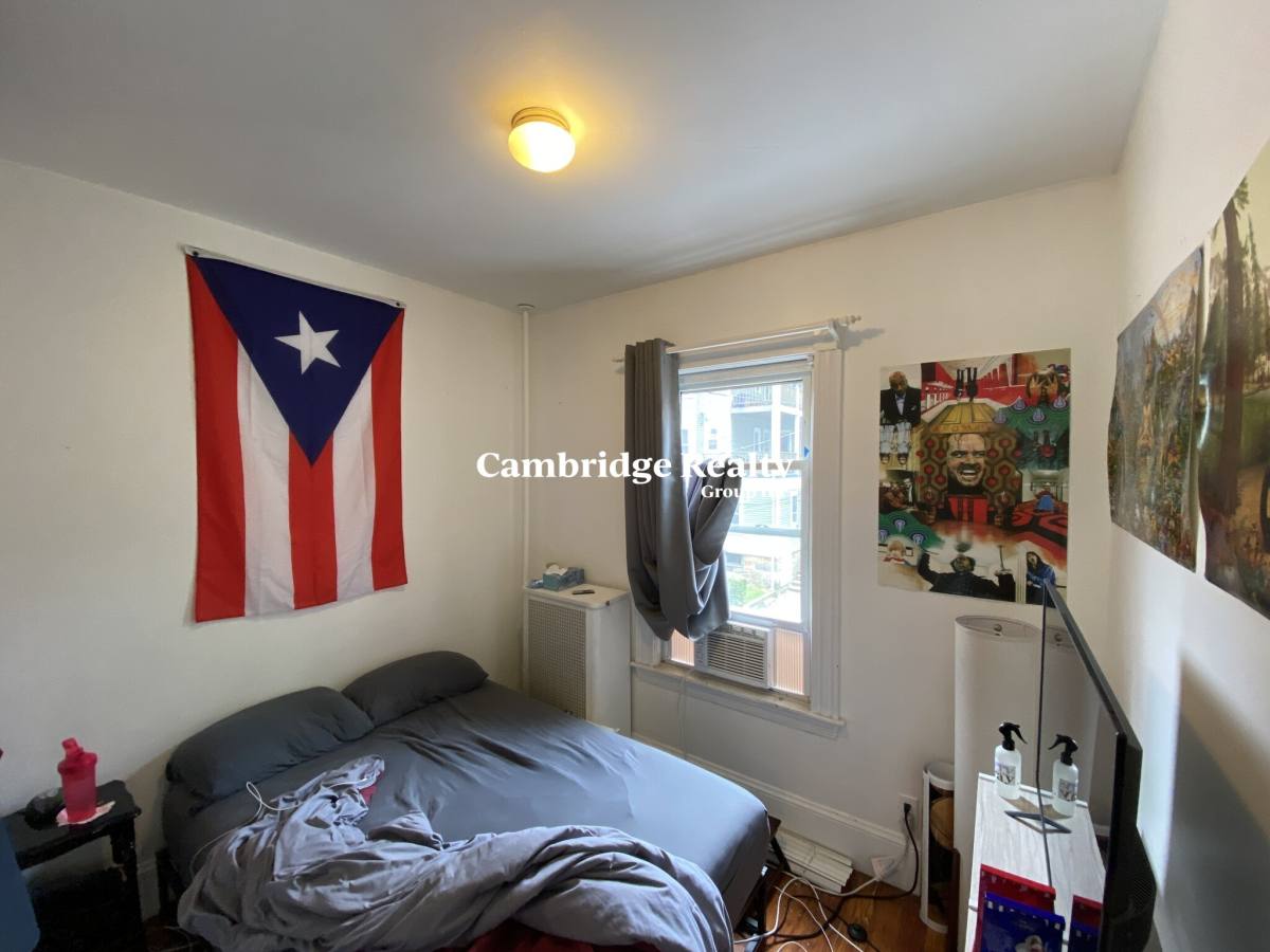 Apartment for rent at 12 Oswald St #2T, Roxbury Crossing, MA 02120