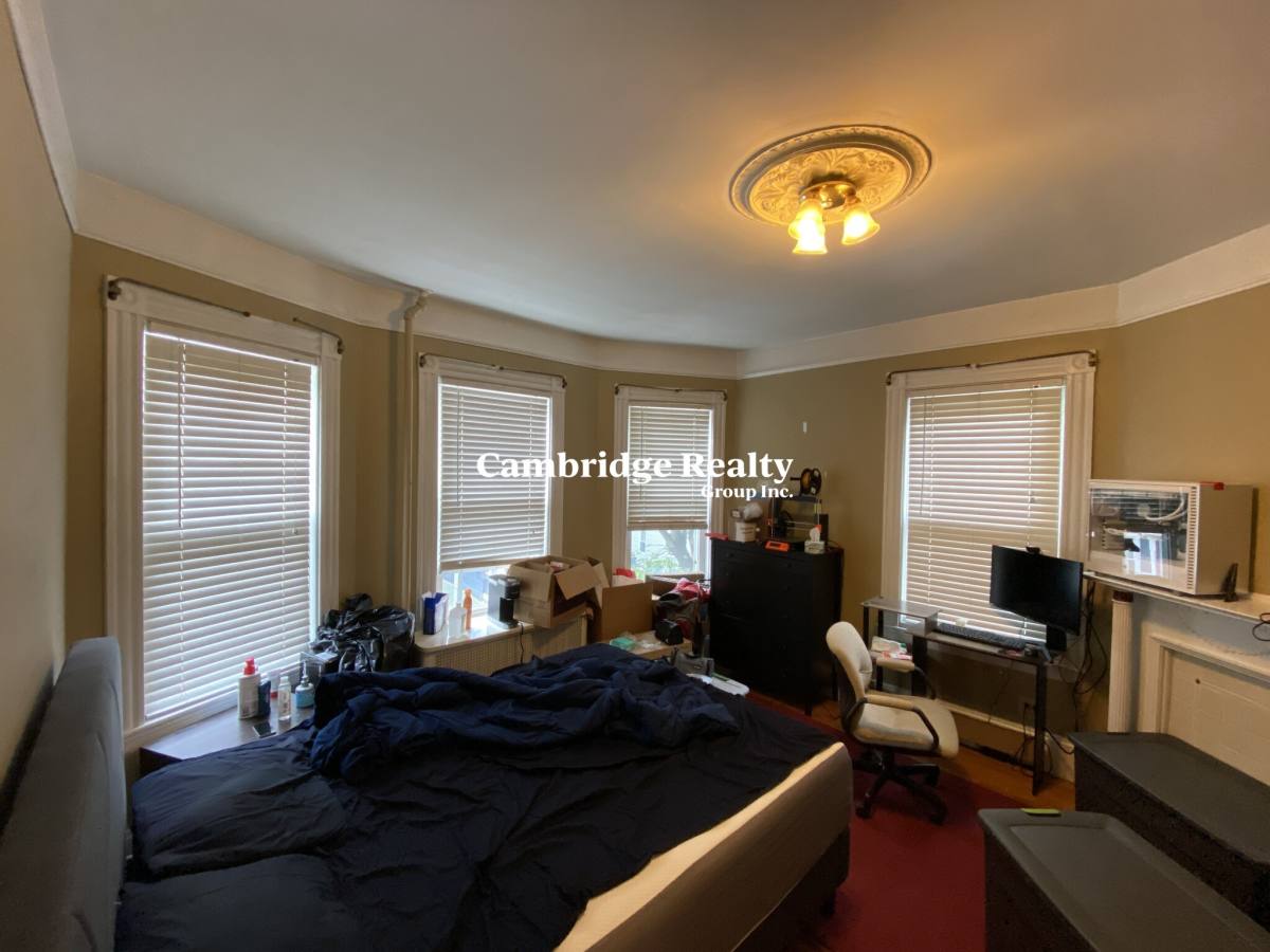 Apartment for rent at 12 Oswald St #2T, Roxbury Crossing, MA 02120