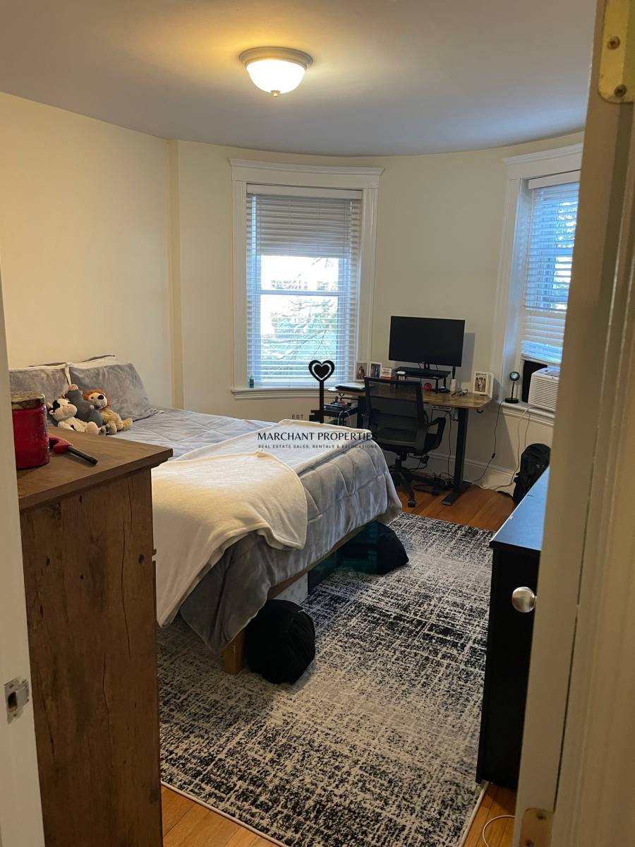 Apartment for rent at 19 Green St #4, Brookline, MA 02446