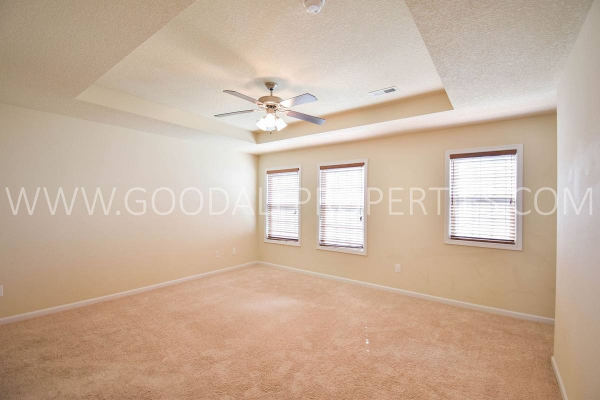 Townhouse for rent at 9135 Coneflower Dr, West Des Moines, IA 50266