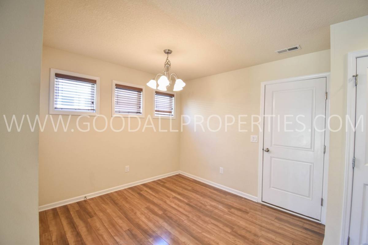 Townhouse for rent at 9135 Coneflower Dr, West Des Moines, IA 50266